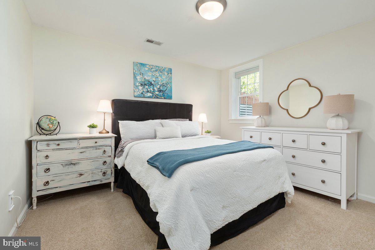 14856 LINKS POND CIR, GAINESVILLE, Virginia 20155, 5 Bedrooms Bedrooms, ,3 BathroomsBathrooms,Residential,For sale,14856 LINKS POND CIR,VAPW2092292 MLS # VAPW2092292