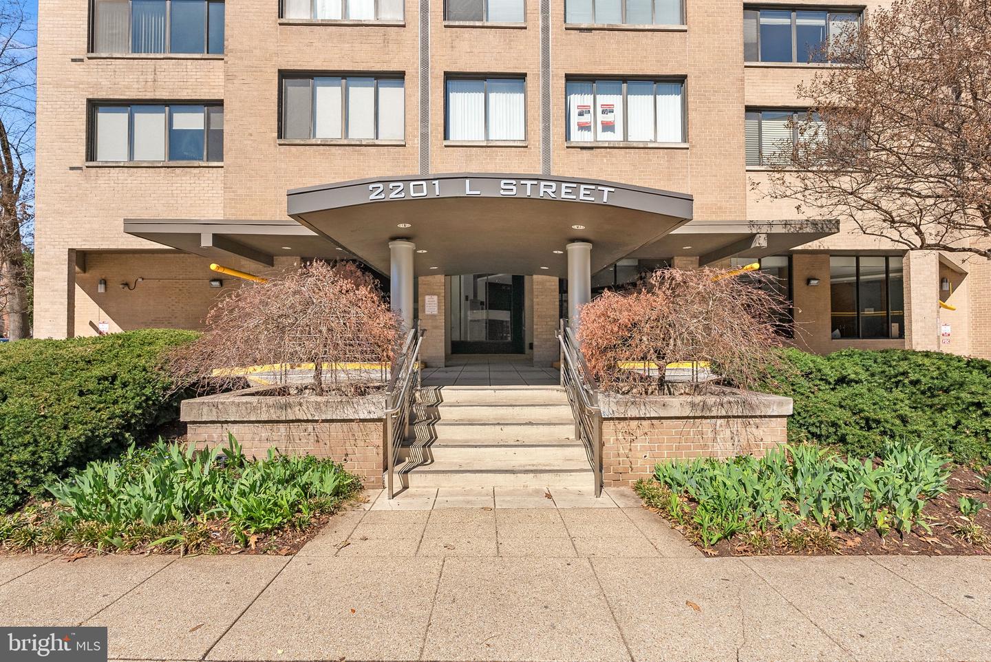 2201 L ST NW #704, WASHINGTON, District Of Columbia 20037, 3 Rooms Rooms,1 BathroomBathrooms,Residential,For sale,2201 L ST NW #704,DCDC2196014 MLS # DCDC2196014