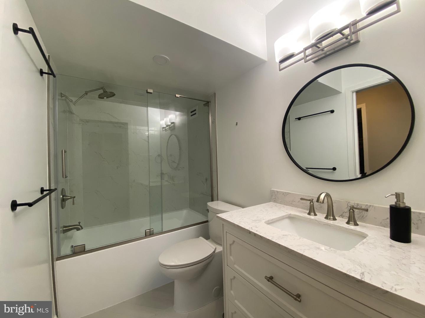 2201 L ST NW #704, WASHINGTON, District Of Columbia 20037, 3 Rooms Rooms,1 BathroomBathrooms,Residential,For sale,2201 L ST NW #704,DCDC2196014 MLS # DCDC2196014