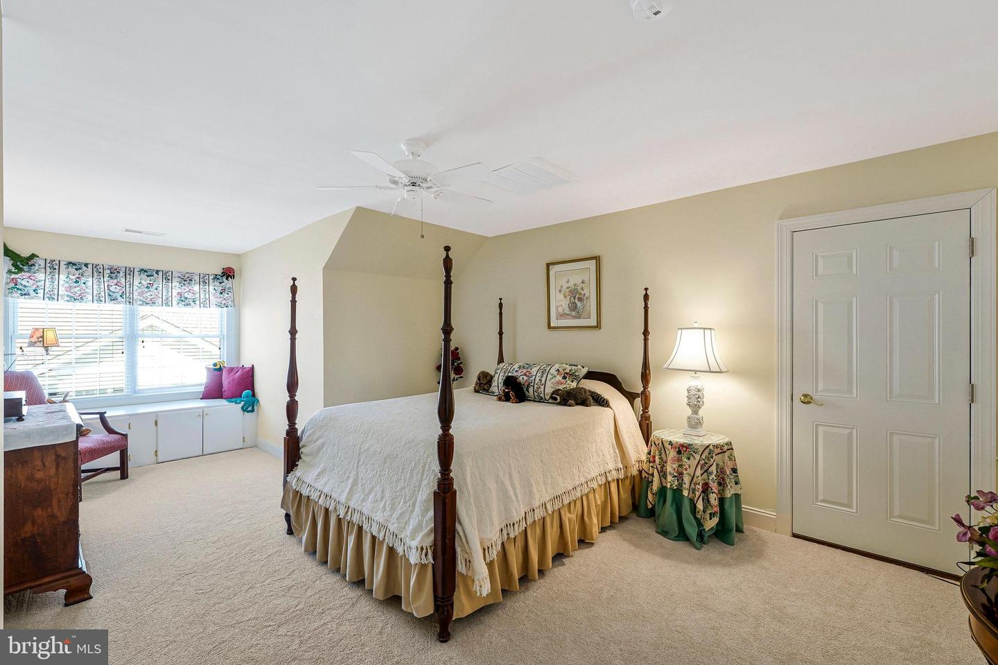 5209 ARMOUR CT, HAYMARKET, Virginia 20169, 3 Bedrooms Bedrooms, ,3 BathroomsBathrooms,Residential,For sale,5209 ARMOUR CT,VAPW2092374 MLS # VAPW2092374