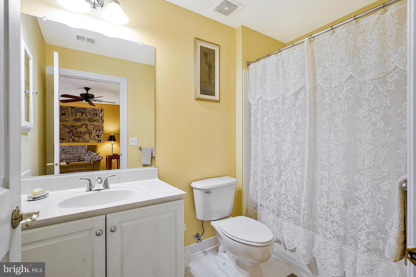 5209 ARMOUR CT, HAYMARKET, Virginia 20169, 3 Bedrooms Bedrooms, ,3 BathroomsBathrooms,Residential,For sale,5209 ARMOUR CT,VAPW2092374 MLS # VAPW2092374