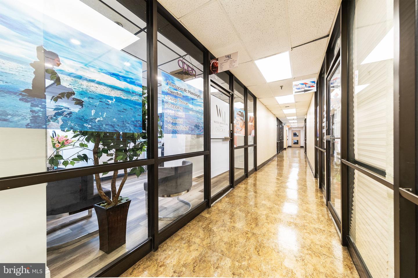 3705 S GEORGE MASON DR #2215S, FALLS CHURCH, Virginia 22041, 3 Bedrooms Bedrooms, ,2 BathroomsBathrooms,Residential,For sale,3705 S GEORGE MASON DR #2215S,VAFX2235262 MLS # VAFX2235262