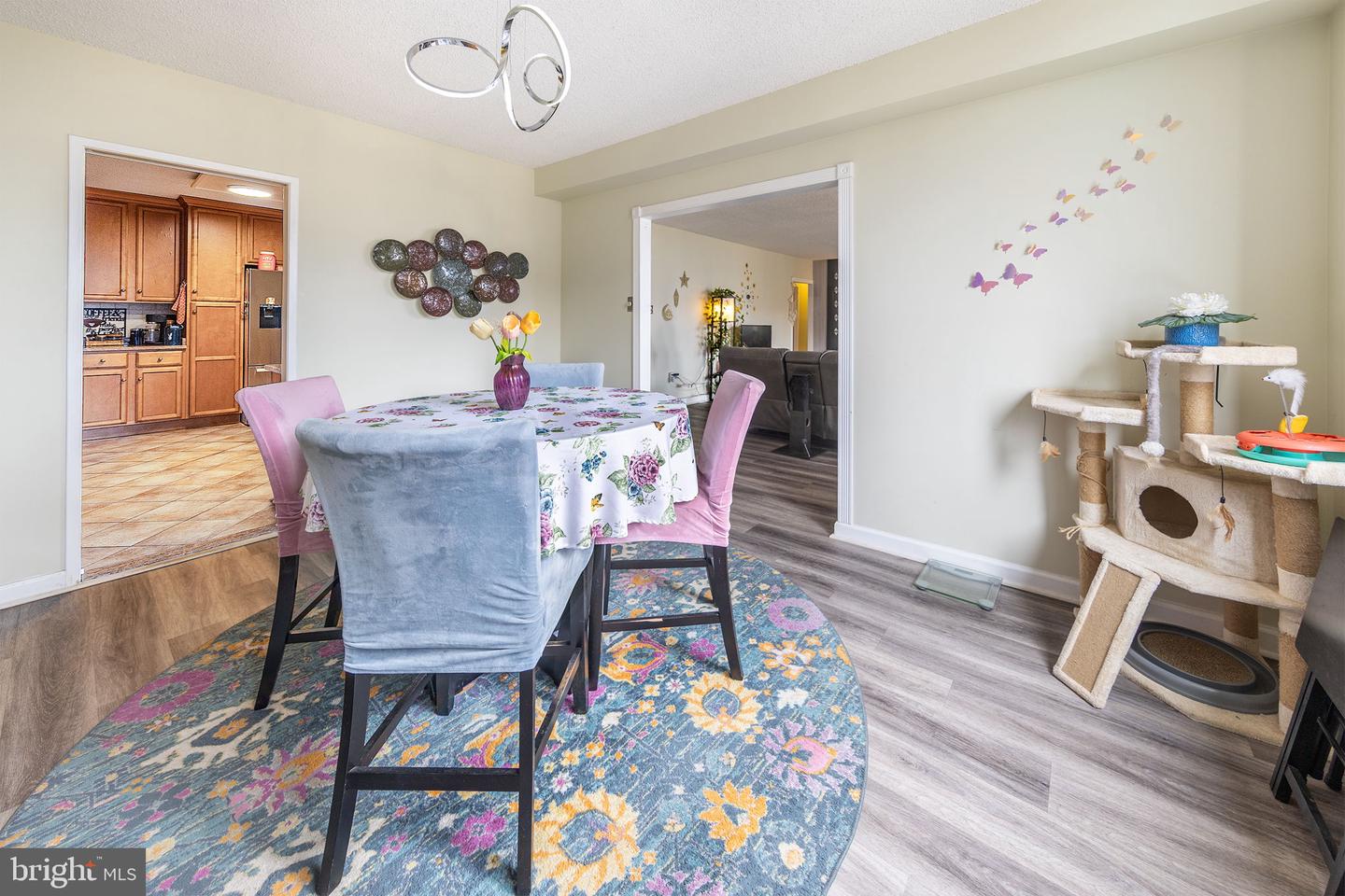 3705 S GEORGE MASON DR #2215S, FALLS CHURCH, Virginia 22041, 3 Bedrooms Bedrooms, ,2 BathroomsBathrooms,Residential,For sale,3705 S GEORGE MASON DR #2215S,VAFX2235262 MLS # VAFX2235262