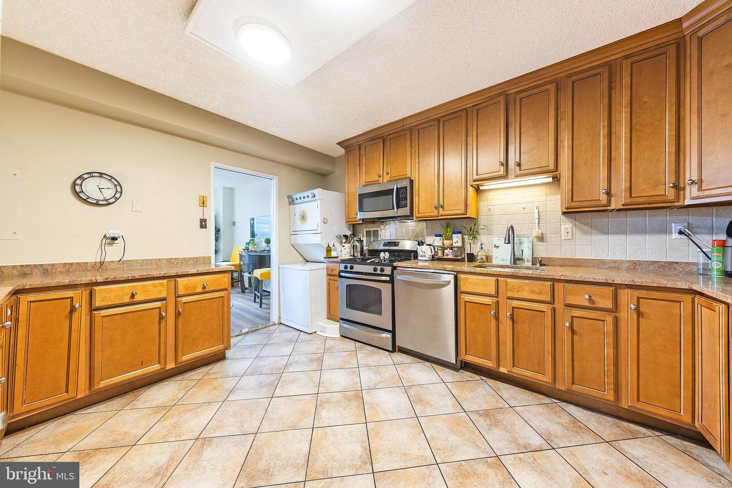 3705 S GEORGE MASON DR #2215S, FALLS CHURCH, Virginia 22041, 3 Bedrooms Bedrooms, ,2 BathroomsBathrooms,Residential,For sale,3705 S GEORGE MASON DR #2215S,VAFX2235262 MLS # VAFX2235262