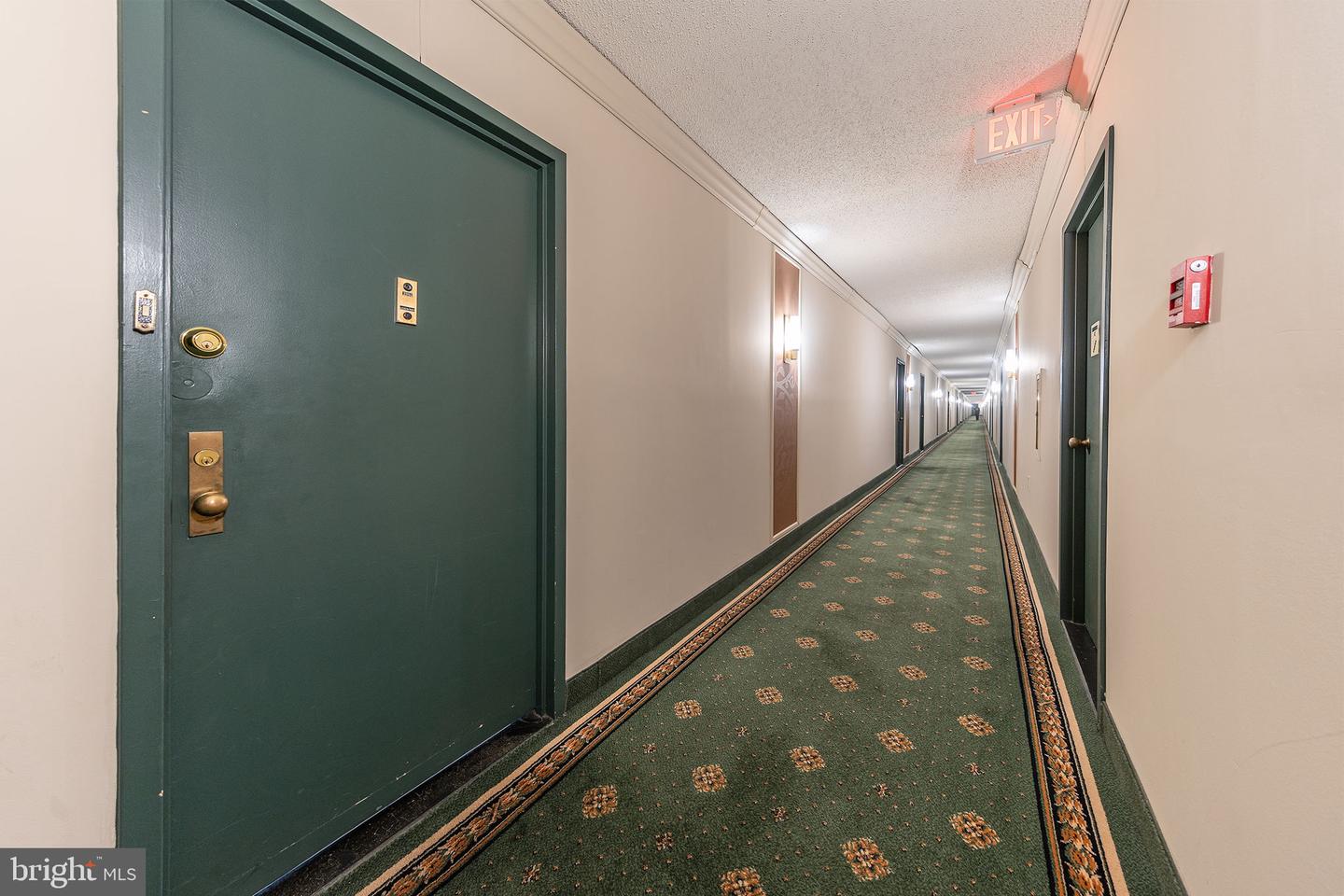 3705 S GEORGE MASON DR #2215S, FALLS CHURCH, Virginia 22041, 3 Bedrooms Bedrooms, ,2 BathroomsBathrooms,Residential,For sale,3705 S GEORGE MASON DR #2215S,VAFX2235262 MLS # VAFX2235262
