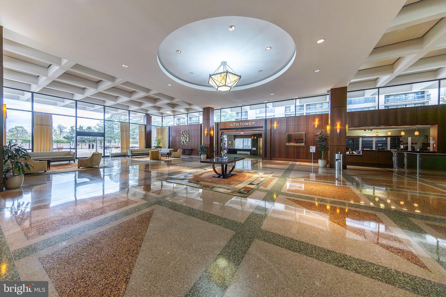 3705 S GEORGE MASON DR #2215S, FALLS CHURCH, Virginia 22041, 3 Bedrooms Bedrooms, ,2 BathroomsBathrooms,Residential,For sale,3705 S GEORGE MASON DR #2215S,VAFX2235262 MLS # VAFX2235262