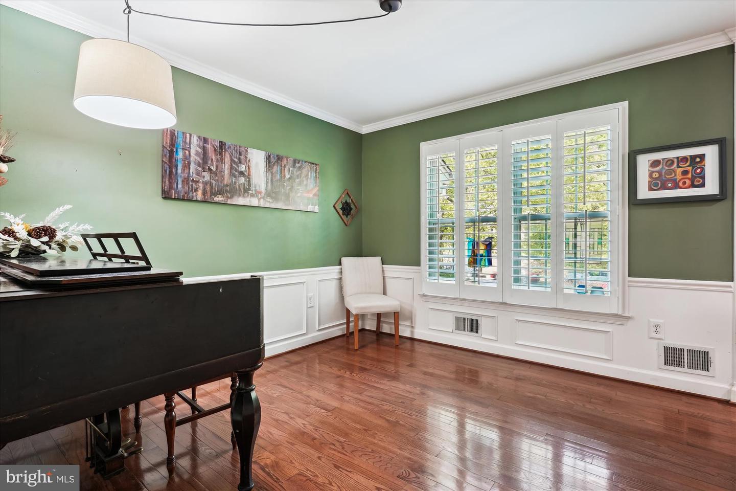 15905 MARLINGTON DR, DUMFRIES, Virginia 22025, 4 Bedrooms Bedrooms, ,2 BathroomsBathrooms,Residential,For sale,15905 MARLINGTON DR,VAPW2092326 MLS # VAPW2092326
