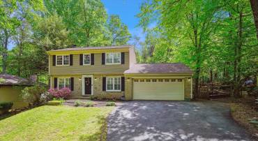 15905 MARLINGTON DR, DUMFRIES, Virginia 22025, 4 Bedrooms Bedrooms, ,2 BathroomsBathrooms,Residential,For sale,15905 MARLINGTON DR,VAPW2092326 MLS # VAPW2092326