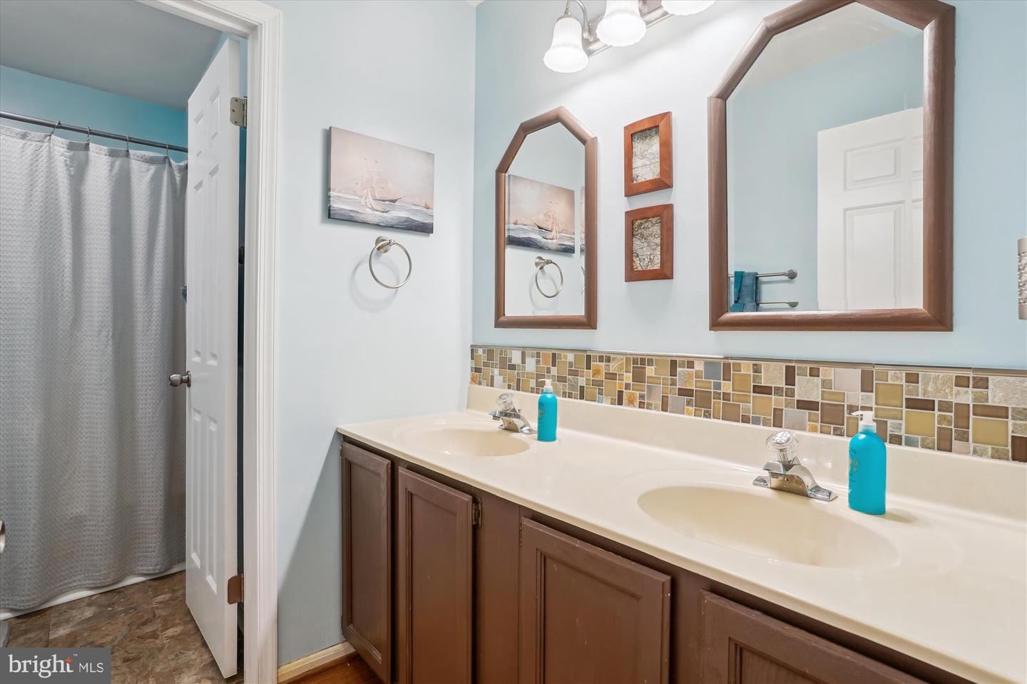 16028 FAIRWAY DR, DUMFRIES, Virginia 22025, 4 Bedrooms Bedrooms, ,2 BathroomsBathrooms,Residential,For sale,16028 FAIRWAY DR,VAPW2092330 MLS # VAPW2092330