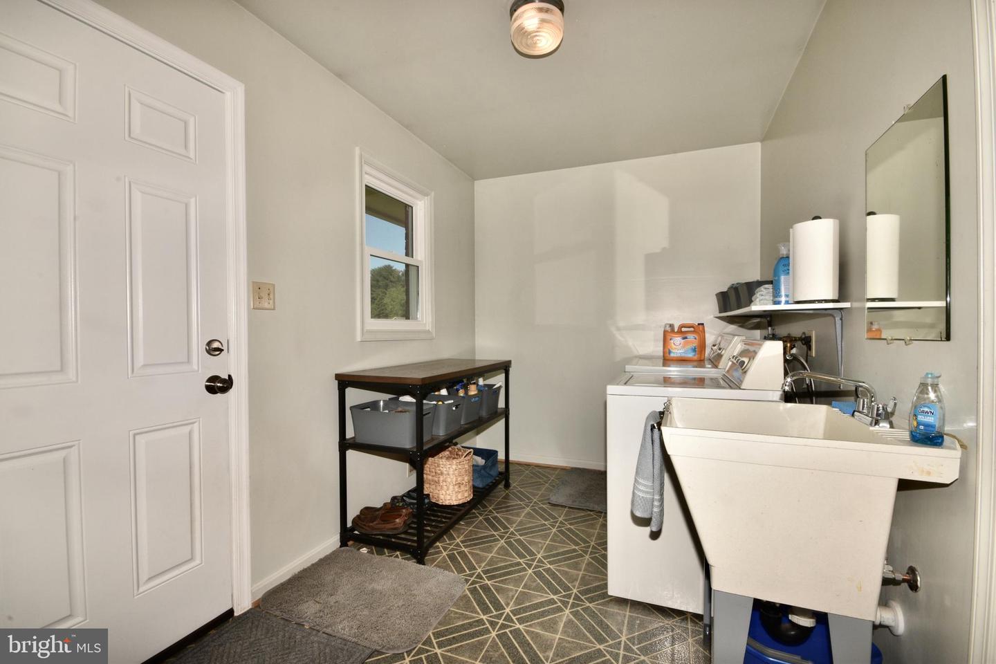 4021 GYPSUM HILL RD, HAYMARKET, Virginia 20169, 4 Bedrooms Bedrooms, ,3 BathroomsBathrooms,Residential,For sale,4021 GYPSUM HILL RD,VAPW2092362 MLS # VAPW2092362