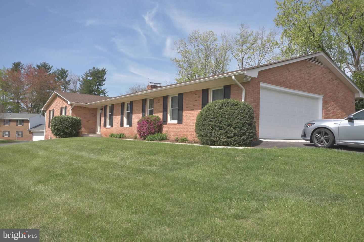 4021 GYPSUM HILL RD, HAYMARKET, Virginia 20169, 4 Bedrooms Bedrooms, ,3 BathroomsBathrooms,Residential,For sale,4021 GYPSUM HILL RD,VAPW2092362 MLS # VAPW2092362