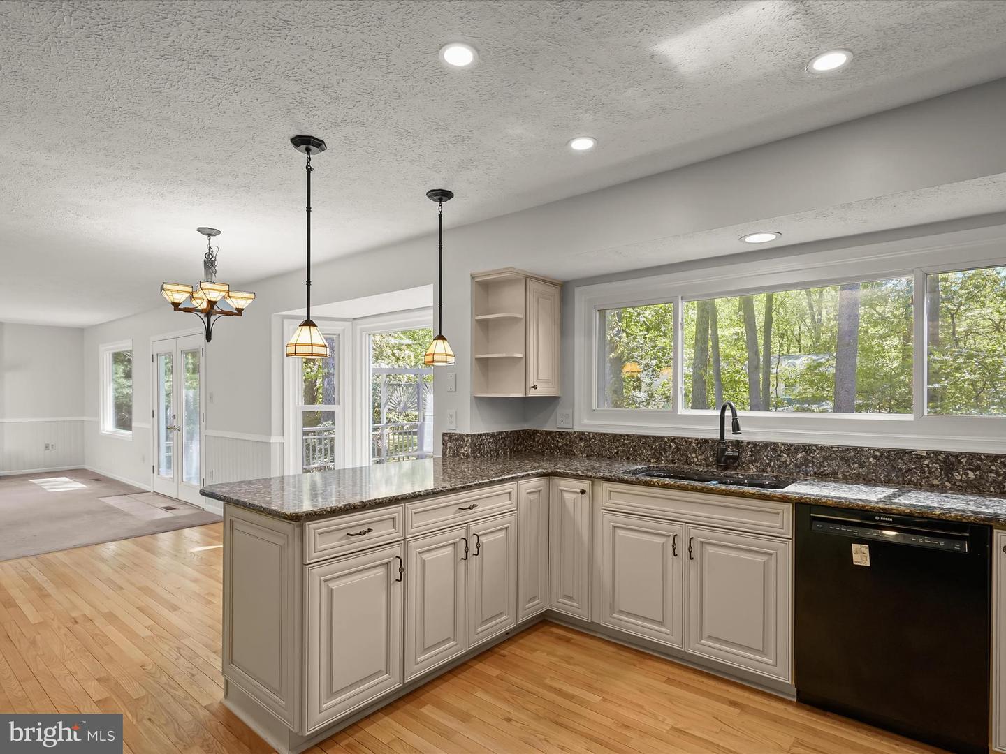 2940 TIMBER WOOD WAY, HERNDON, Virginia 20171, 5 Bedrooms Bedrooms, ,3 BathroomsBathrooms,Residential,For sale,2940 TIMBER WOOD WAY,VAFX2235008 MLS # VAFX2235008