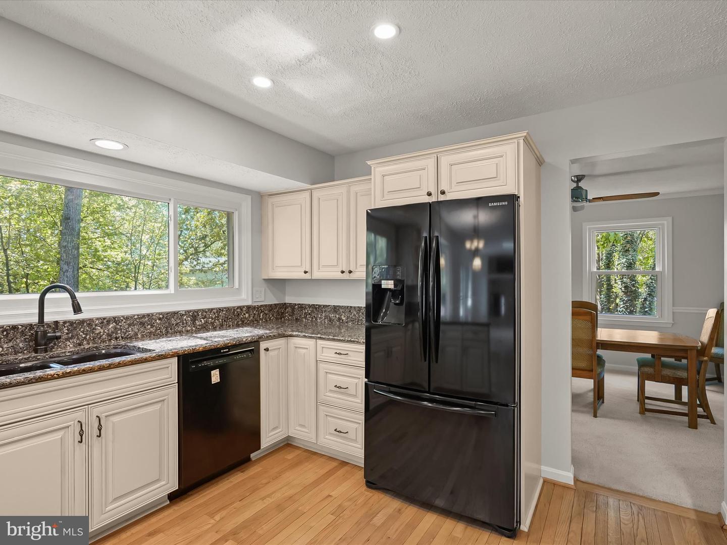 2940 TIMBER WOOD WAY, HERNDON, Virginia 20171, 5 Bedrooms Bedrooms, ,3 BathroomsBathrooms,Residential,For sale,2940 TIMBER WOOD WAY,VAFX2235008 MLS # VAFX2235008