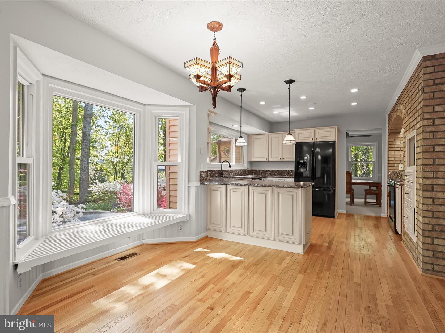 2940 TIMBER WOOD WAY, HERNDON, Virginia 20171, 5 Bedrooms Bedrooms, ,3 BathroomsBathrooms,Residential,For sale,2940 TIMBER WOOD WAY,VAFX2235008 MLS # VAFX2235008