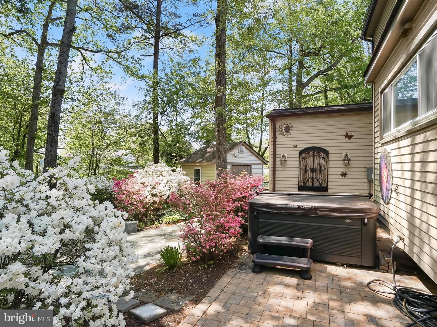 2940 TIMBER WOOD WAY, HERNDON, Virginia 20171, 5 Bedrooms Bedrooms, ,3 BathroomsBathrooms,Residential,For sale,2940 TIMBER WOOD WAY,VAFX2235008 MLS # VAFX2235008