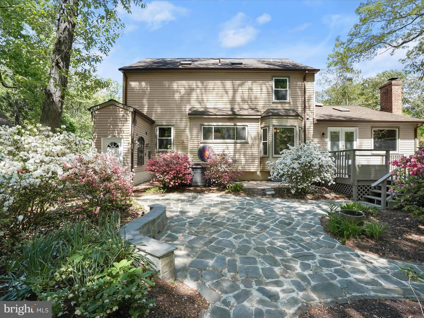 2940 TIMBER WOOD WAY, HERNDON, Virginia 20171, 5 Bedrooms Bedrooms, ,3 BathroomsBathrooms,Residential,For sale,2940 TIMBER WOOD WAY,VAFX2235008 MLS # VAFX2235008