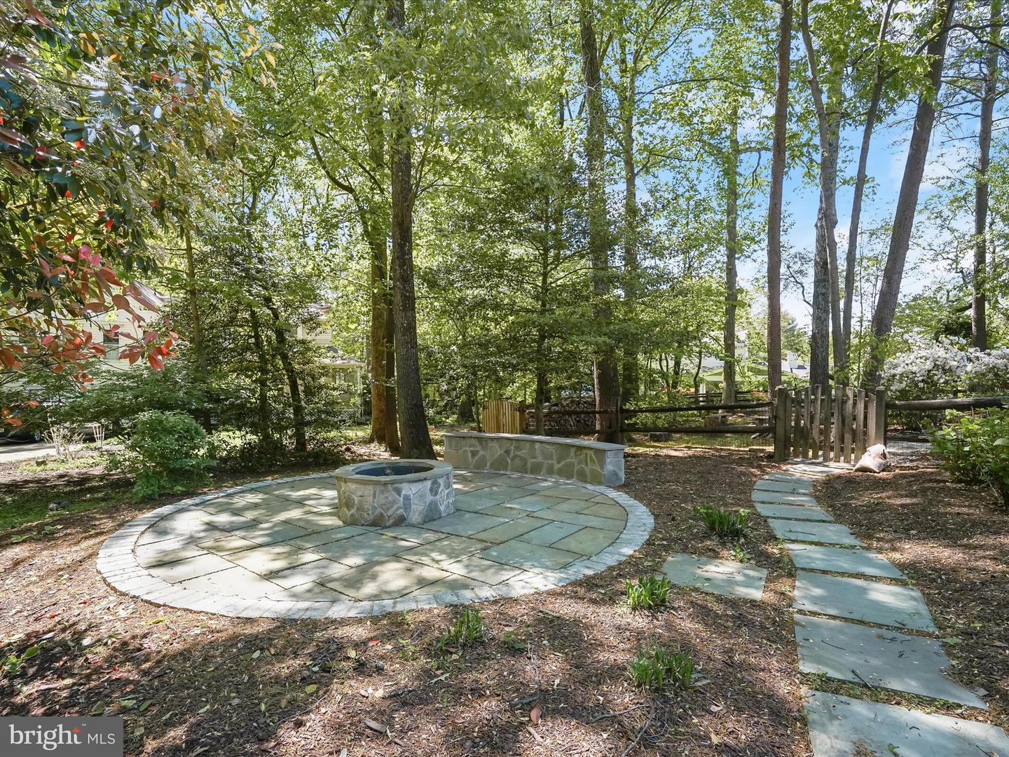 2940 TIMBER WOOD WAY, HERNDON, Virginia 20171, 5 Bedrooms Bedrooms, ,3 BathroomsBathrooms,Residential,For sale,2940 TIMBER WOOD WAY,VAFX2235008 MLS # VAFX2235008