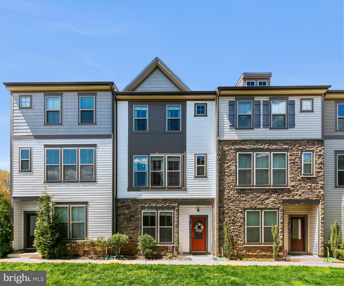 109 TOLOCKA TER NE, LEESBURG, Virginia 20176, 4 Bedrooms Bedrooms, ,3 BathroomsBathrooms,Residential,For sale,109 TOLOCKA TER NE,VALO2094248 MLS # VALO2094248
