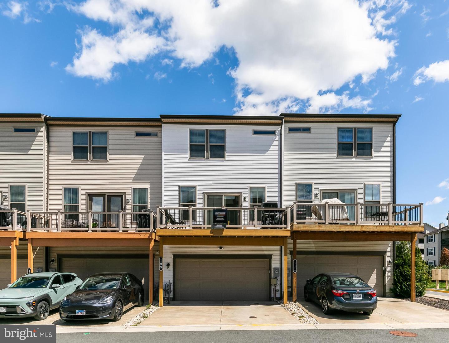 109 TOLOCKA TER NE, LEESBURG, Virginia 20176, 4 Bedrooms Bedrooms, ,3 BathroomsBathrooms,Residential,For sale,109 TOLOCKA TER NE,VALO2094248 MLS # VALO2094248