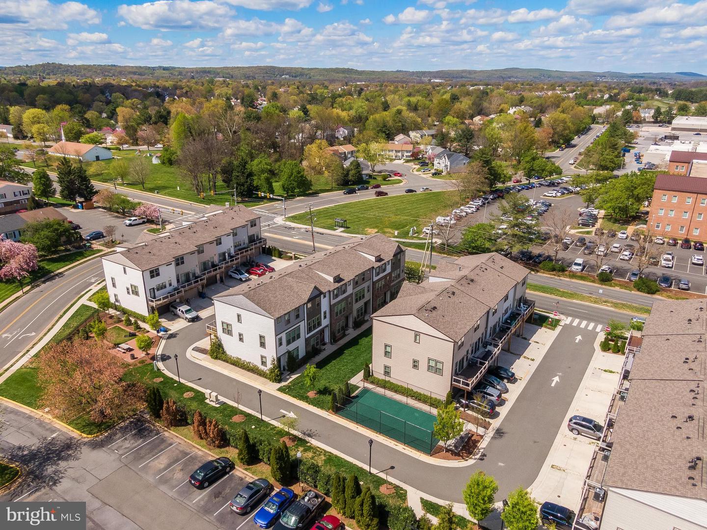 109 TOLOCKA TER NE, LEESBURG, Virginia 20176, 4 Bedrooms Bedrooms, ,3 BathroomsBathrooms,Residential,For sale,109 TOLOCKA TER NE,VALO2094248 MLS # VALO2094248