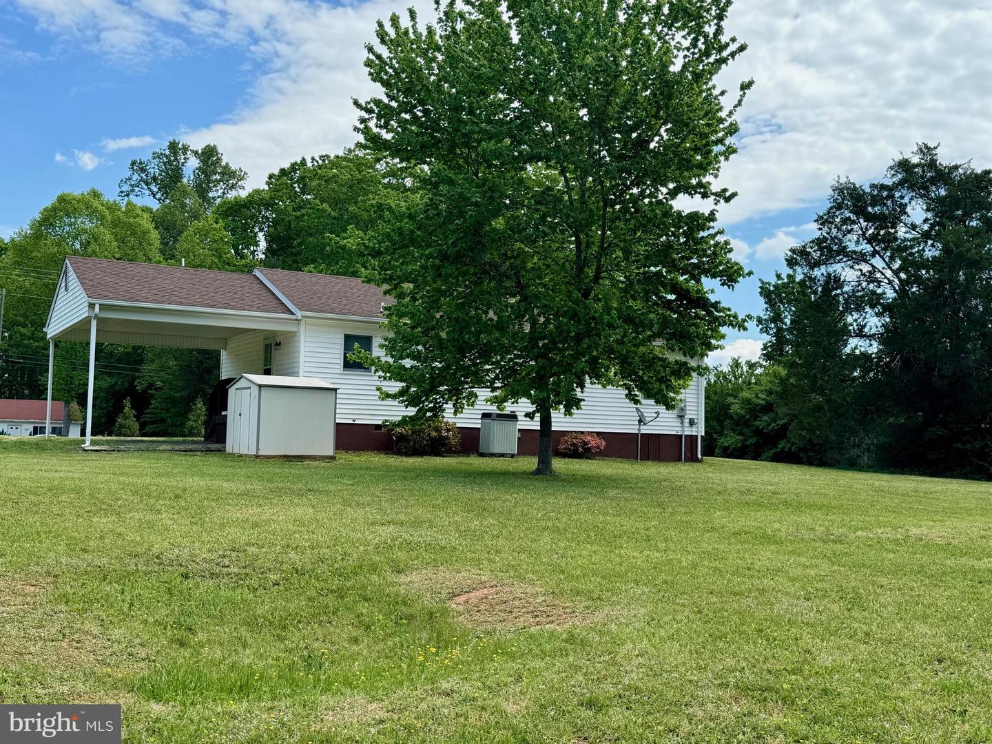 5207 SUMERDUCK RD, SUMERDUCK, Virginia 22742, 3 Bedrooms Bedrooms, ,2 BathroomsBathrooms,Residential,For sale,5207 SUMERDUCK RD,VAFQ2016318 MLS # VAFQ2016318