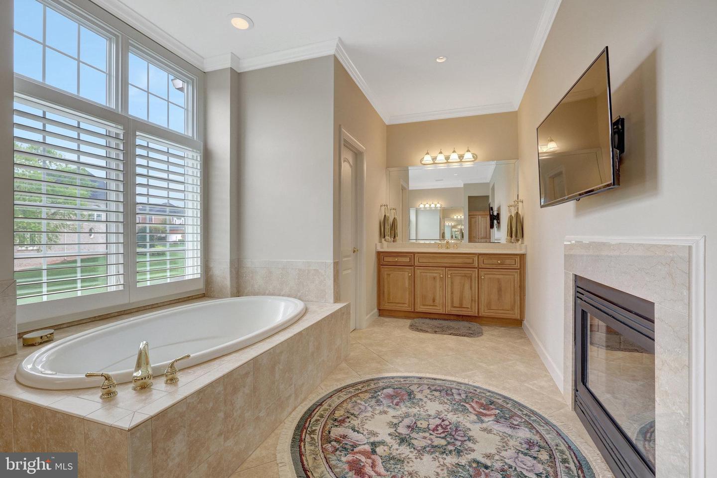 43410 CLOISTER PL, LEESBURG, Virginia 20176, 5 Bedrooms Bedrooms, ,4 BathroomsBathrooms,Residential,For sale,43410 CLOISTER PL,VALO2094320 MLS # VALO2094320