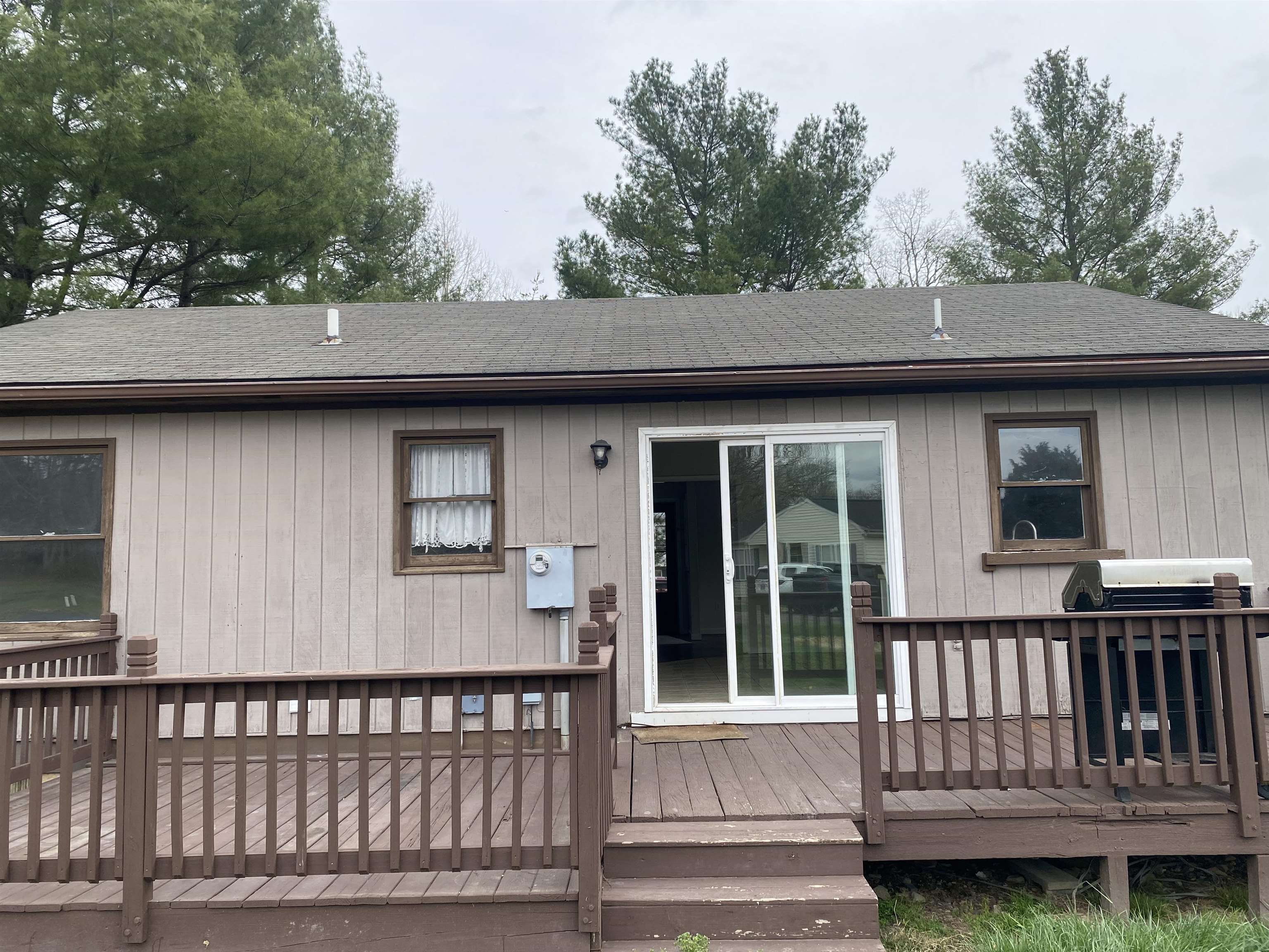 114 BROOKHOLLOW RD, CRAIGSVILLE, Virginia 24430, 2 Bedrooms Bedrooms, ,1 BathroomBathrooms,Residential,114 BROOKHOLLOW RD,663066 MLS # 663066