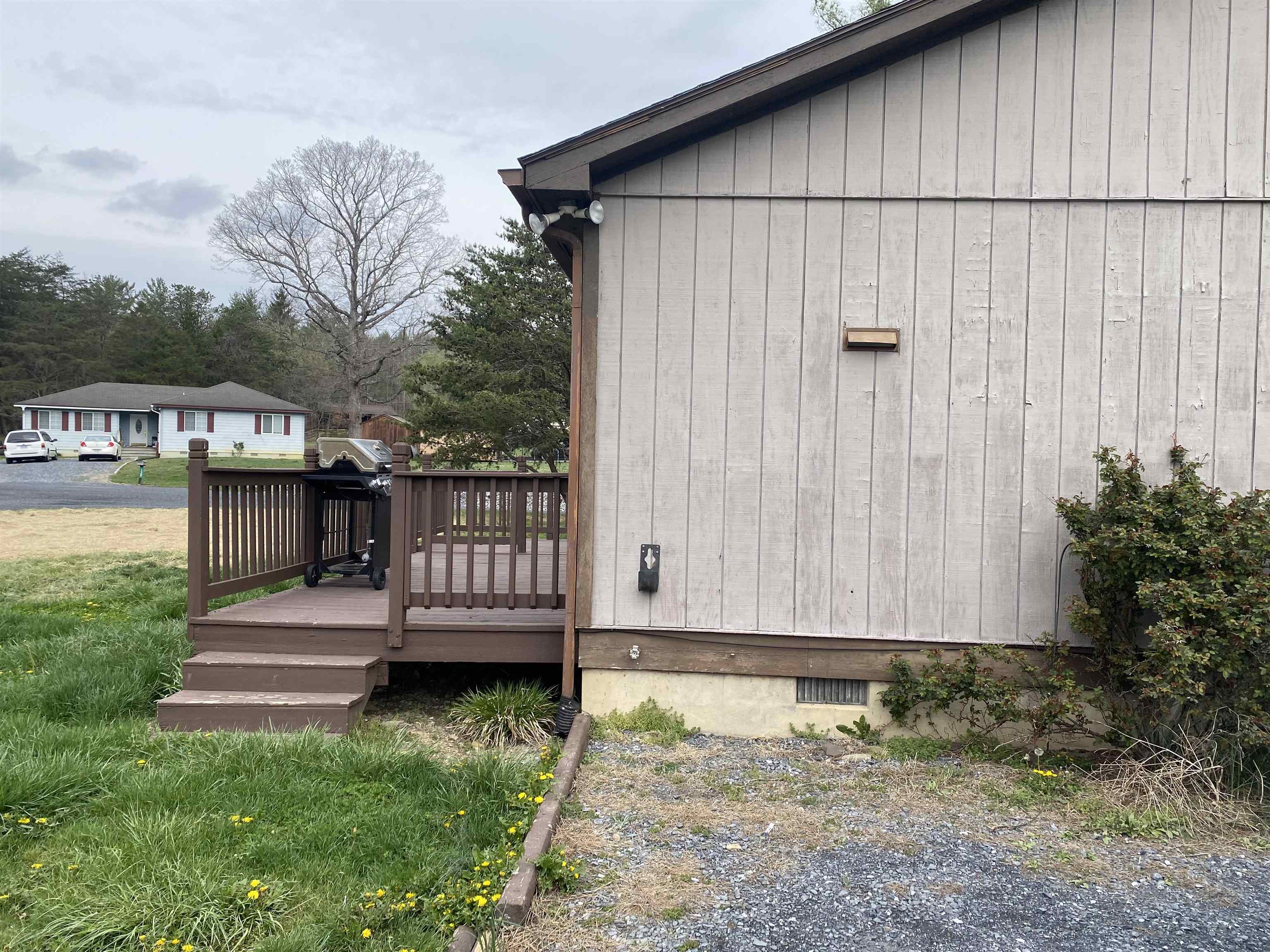 114 BROOKHOLLOW RD, CRAIGSVILLE, Virginia 24430, 2 Bedrooms Bedrooms, ,1 BathroomBathrooms,Residential,114 BROOKHOLLOW RD,663066 MLS # 663066