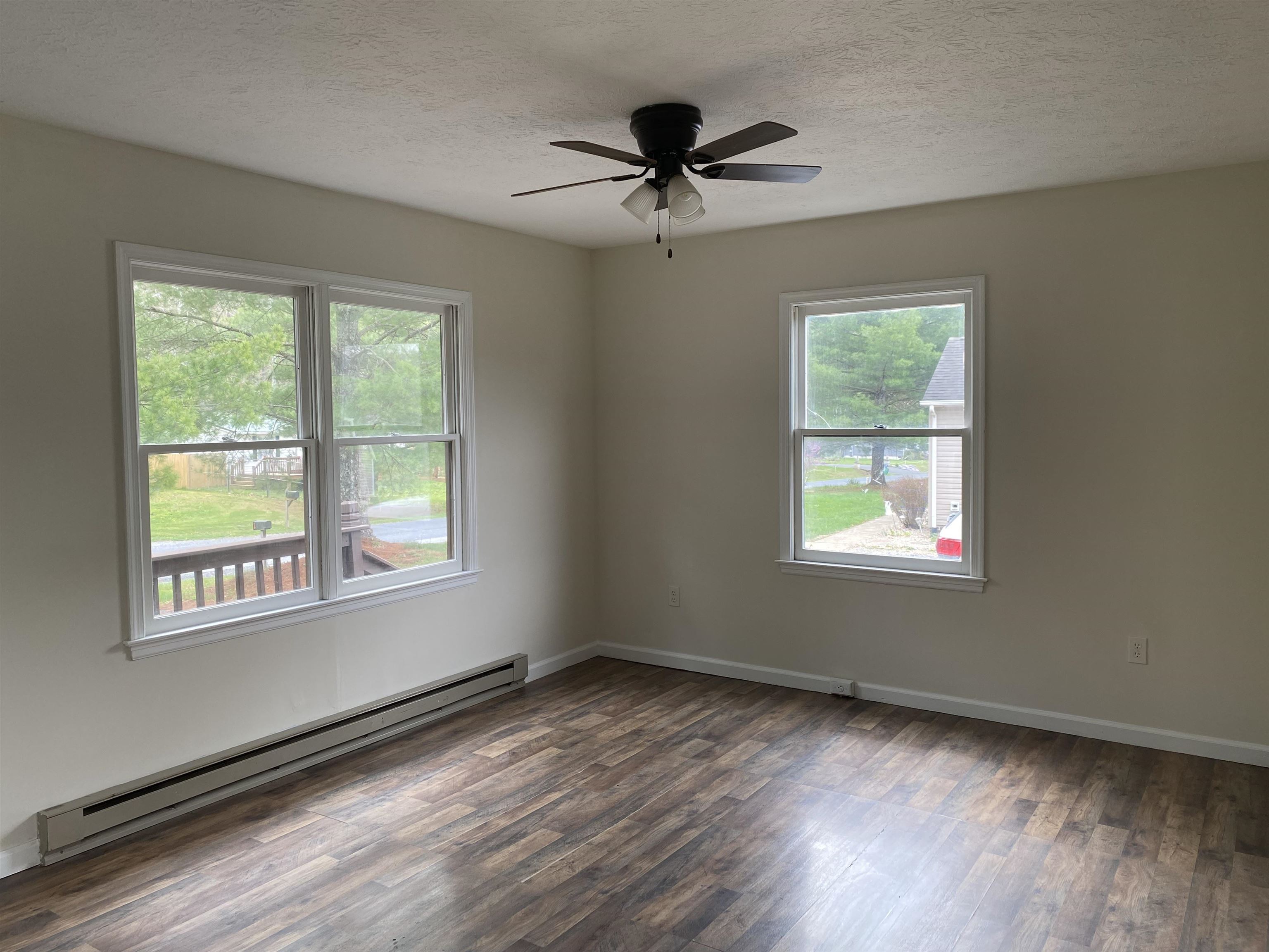 114 BROOKHOLLOW RD, CRAIGSVILLE, Virginia 24430, 2 Bedrooms Bedrooms, ,1 BathroomBathrooms,Residential,114 BROOKHOLLOW RD,663066 MLS # 663066