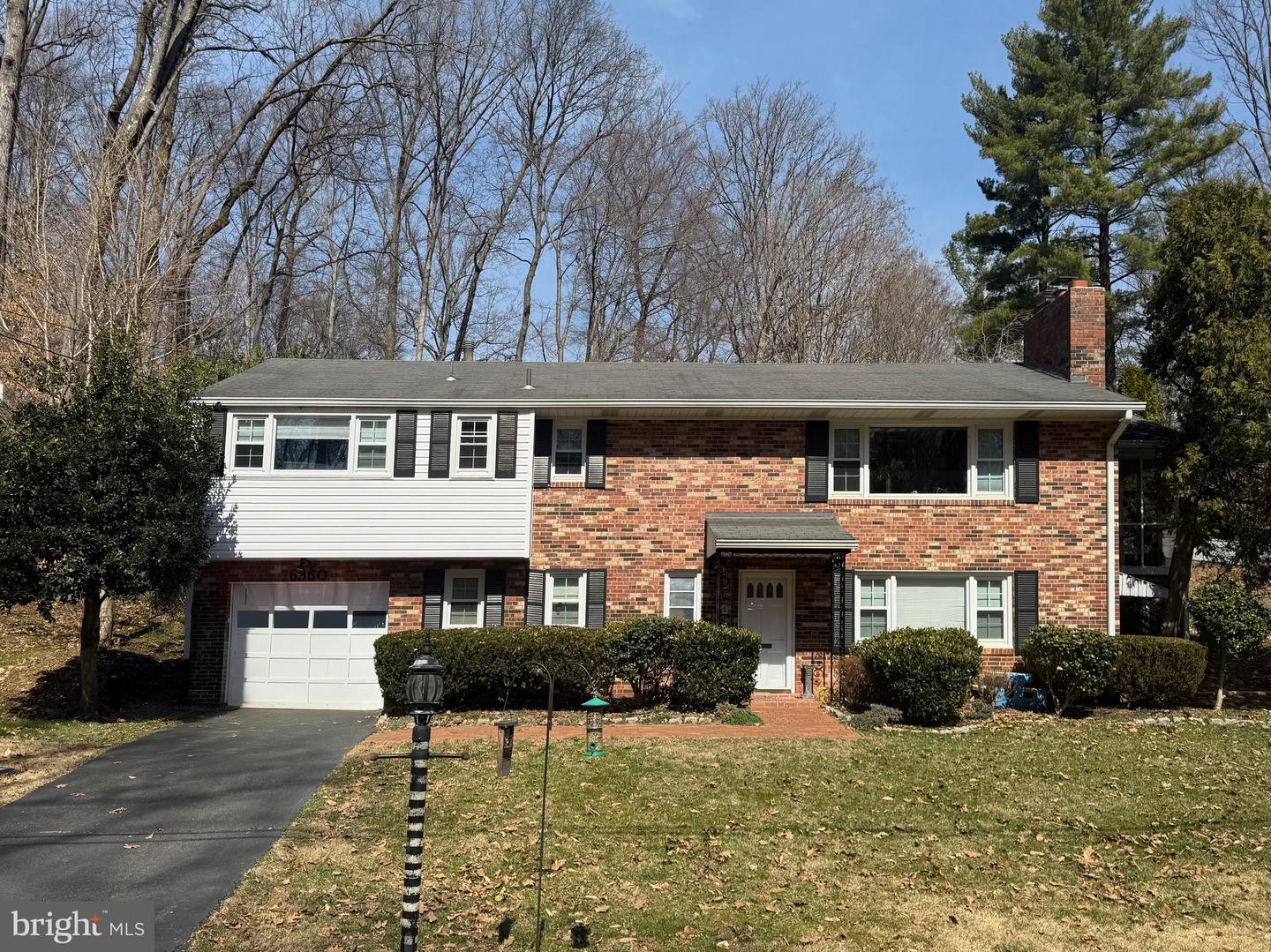 6360 BURTON CIR, FALLS CHURCH, Virginia 22041, 4 Bedrooms Bedrooms, ,3 BathroomsBathrooms,Residential,For sale,6360 BURTON CIR,VAFX2235362 MLS # VAFX2235362