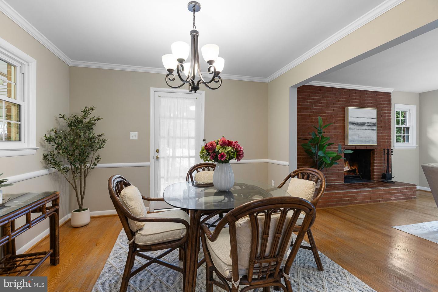 6360 BURTON CIR, FALLS CHURCH, Virginia 22041, 4 Bedrooms Bedrooms, ,3 BathroomsBathrooms,Residential,For sale,6360 BURTON CIR,VAFX2235362 MLS # VAFX2235362