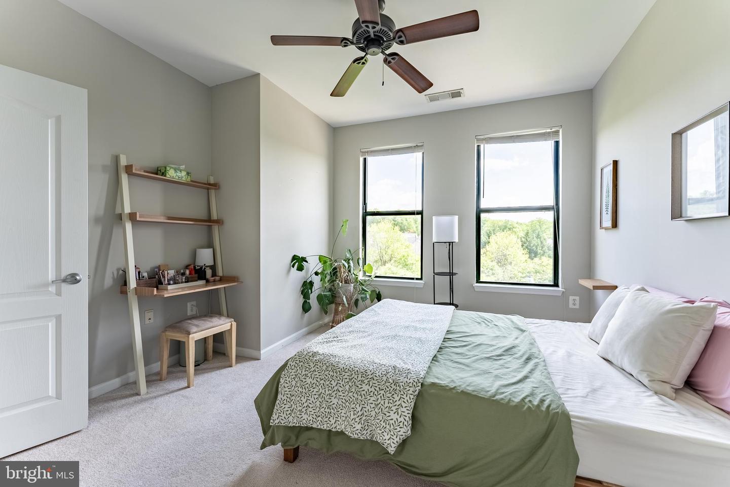 9020 LORTON STATION BLVD #204, LORTON, Virginia 22079, 2 Bedrooms Bedrooms, ,2 BathroomsBathrooms,Residential,For sale,9020 LORTON STATION BLVD #204,VAFX2235430 MLS # VAFX2235430