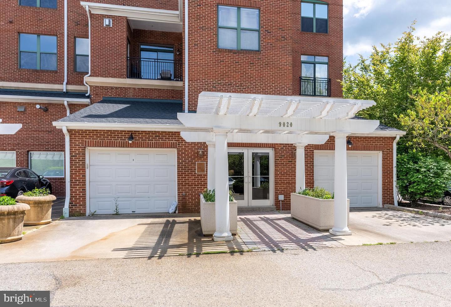 9020 LORTON STATION BLVD #204, LORTON, Virginia 22079, 2 Bedrooms Bedrooms, ,2 BathroomsBathrooms,Residential,For sale,9020 LORTON STATION BLVD #204,VAFX2235430 MLS # VAFX2235430