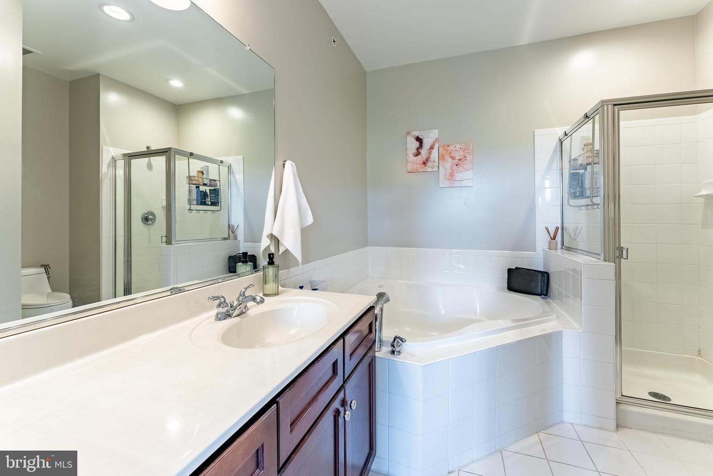9020 LORTON STATION BLVD #204, LORTON, Virginia 22079, 2 Bedrooms Bedrooms, ,2 BathroomsBathrooms,Residential,For sale,9020 LORTON STATION BLVD #204,VAFX2235430 MLS # VAFX2235430