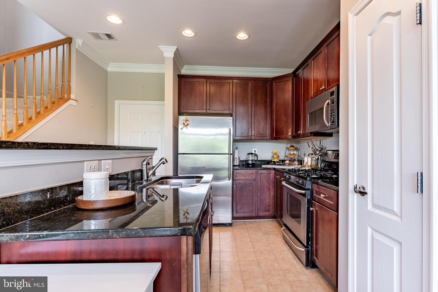 9020 LORTON STATION BLVD #204, LORTON, Virginia 22079, 2 Bedrooms Bedrooms, ,2 BathroomsBathrooms,Residential,For sale,9020 LORTON STATION BLVD #204,VAFX2235430 MLS # VAFX2235430