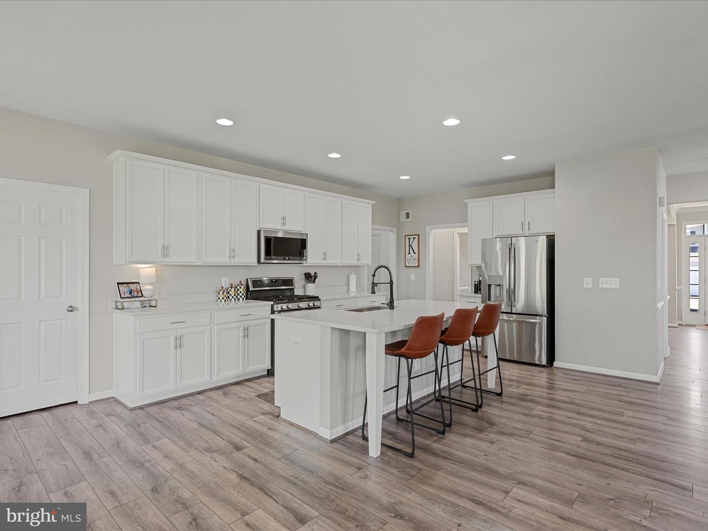 18378 GRASSYVIEW PL, ROUND HILL, Virginia 20141, 5 Bedrooms Bedrooms, ,3 BathroomsBathrooms,Residential,For sale,18378 GRASSYVIEW PL,VALO2094402 MLS # VALO2094402