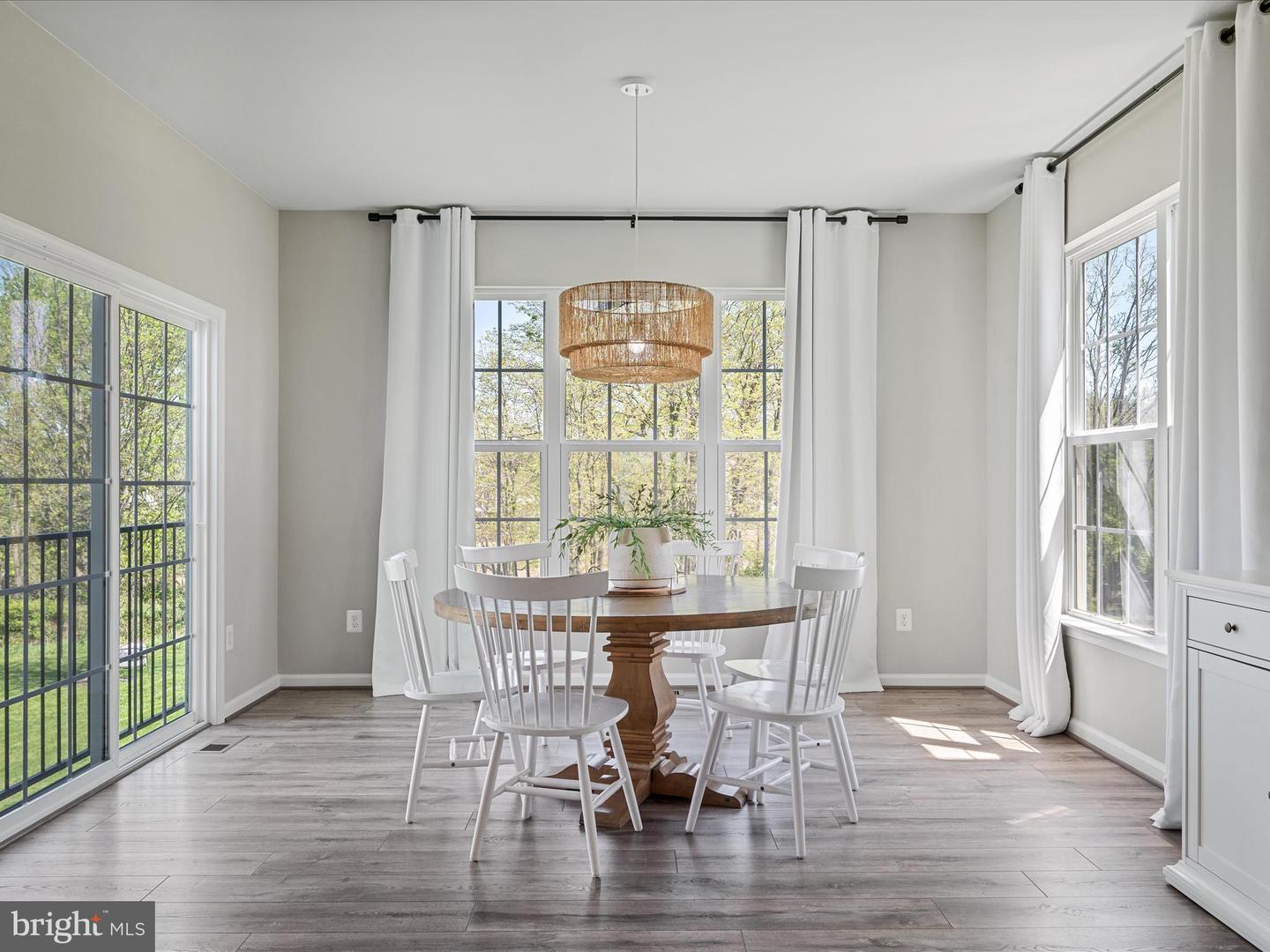 18378 GRASSYVIEW PL, ROUND HILL, Virginia 20141, 5 Bedrooms Bedrooms, ,3 BathroomsBathrooms,Residential,For sale,18378 GRASSYVIEW PL,VALO2094402 MLS # VALO2094402