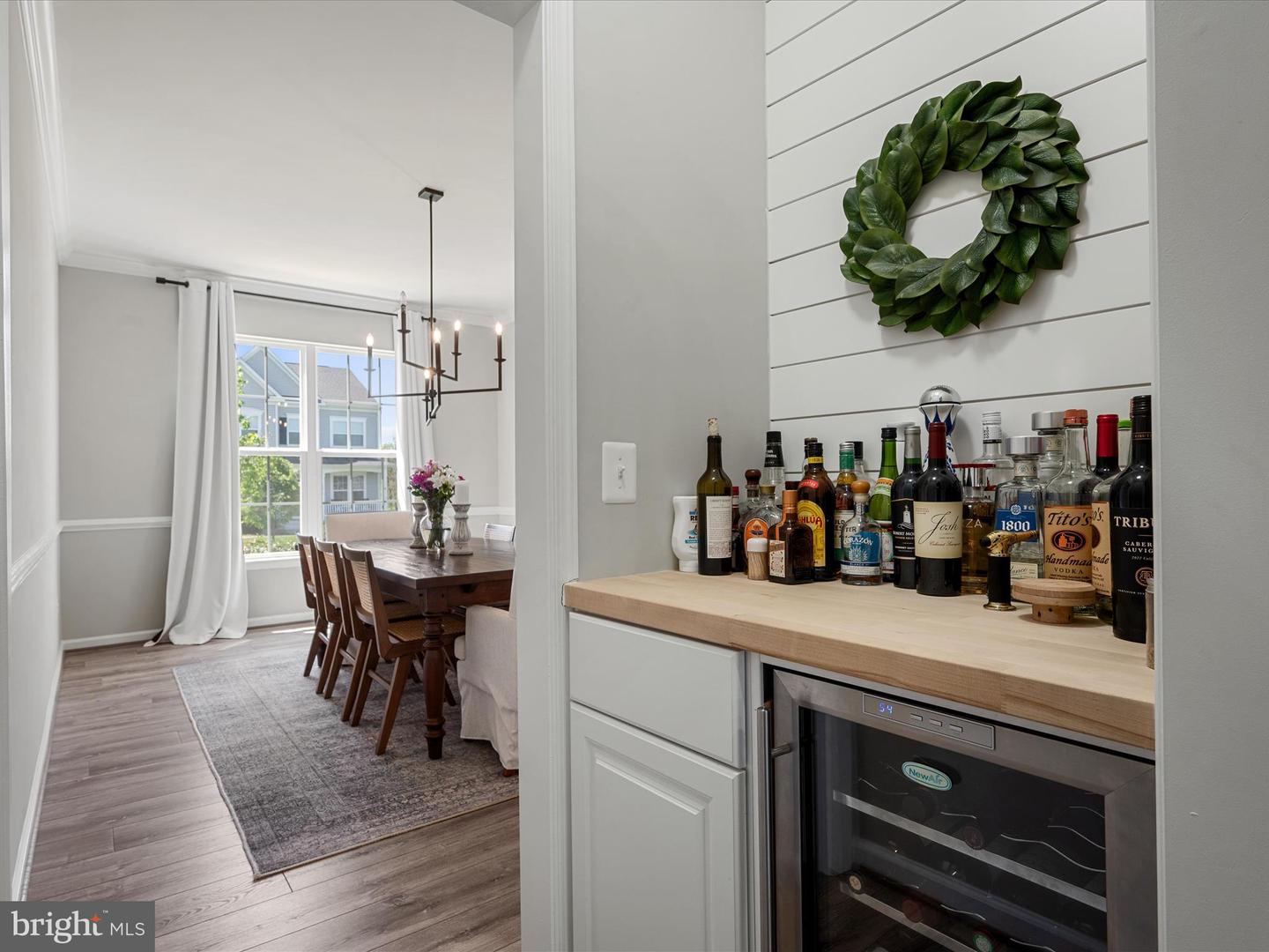 18378 GRASSYVIEW PL, ROUND HILL, Virginia 20141, 5 Bedrooms Bedrooms, ,3 BathroomsBathrooms,Residential,For sale,18378 GRASSYVIEW PL,VALO2094402 MLS # VALO2094402