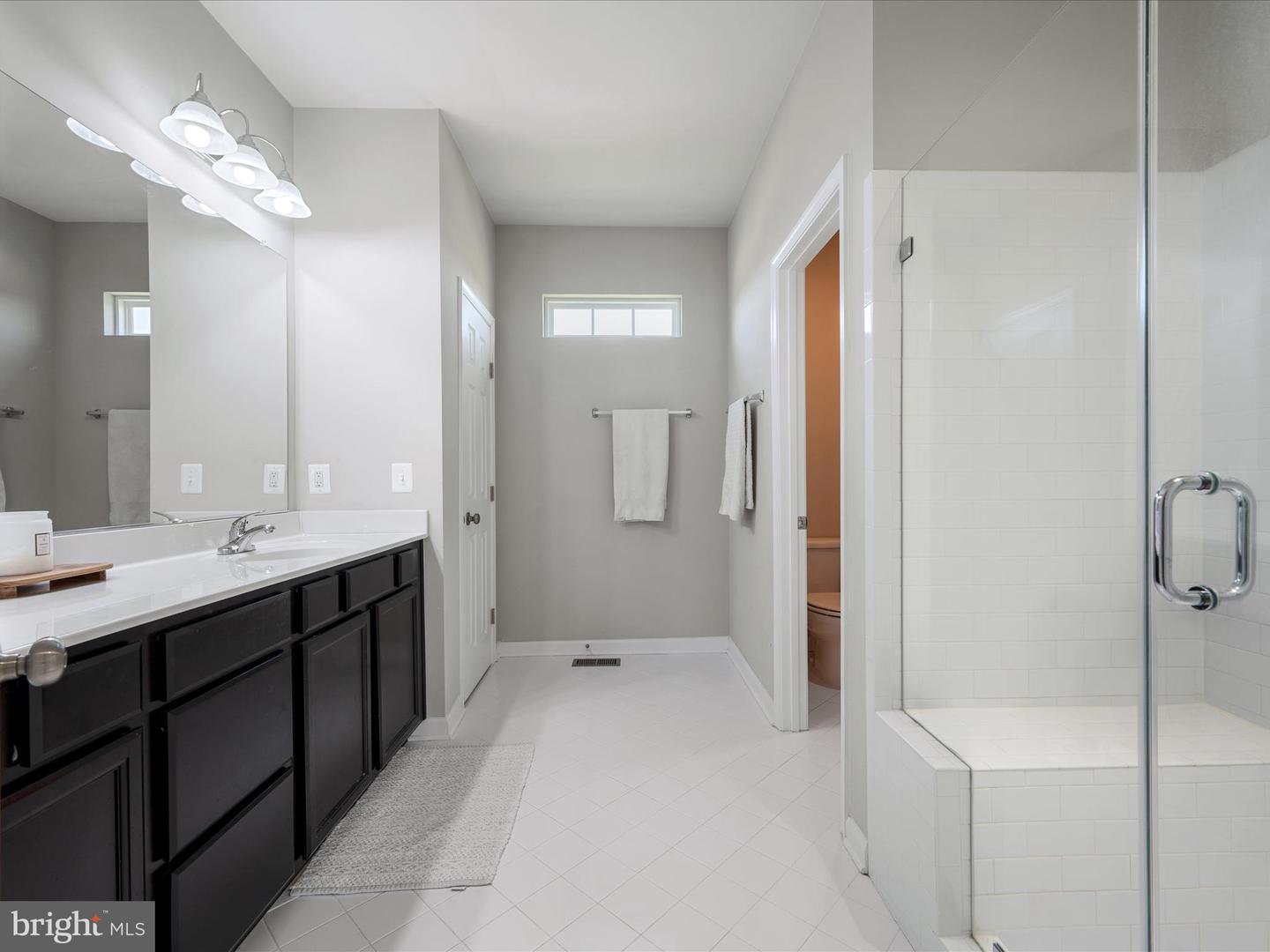 18378 GRASSYVIEW PL, ROUND HILL, Virginia 20141, 5 Bedrooms Bedrooms, ,3 BathroomsBathrooms,Residential,For sale,18378 GRASSYVIEW PL,VALO2094402 MLS # VALO2094402