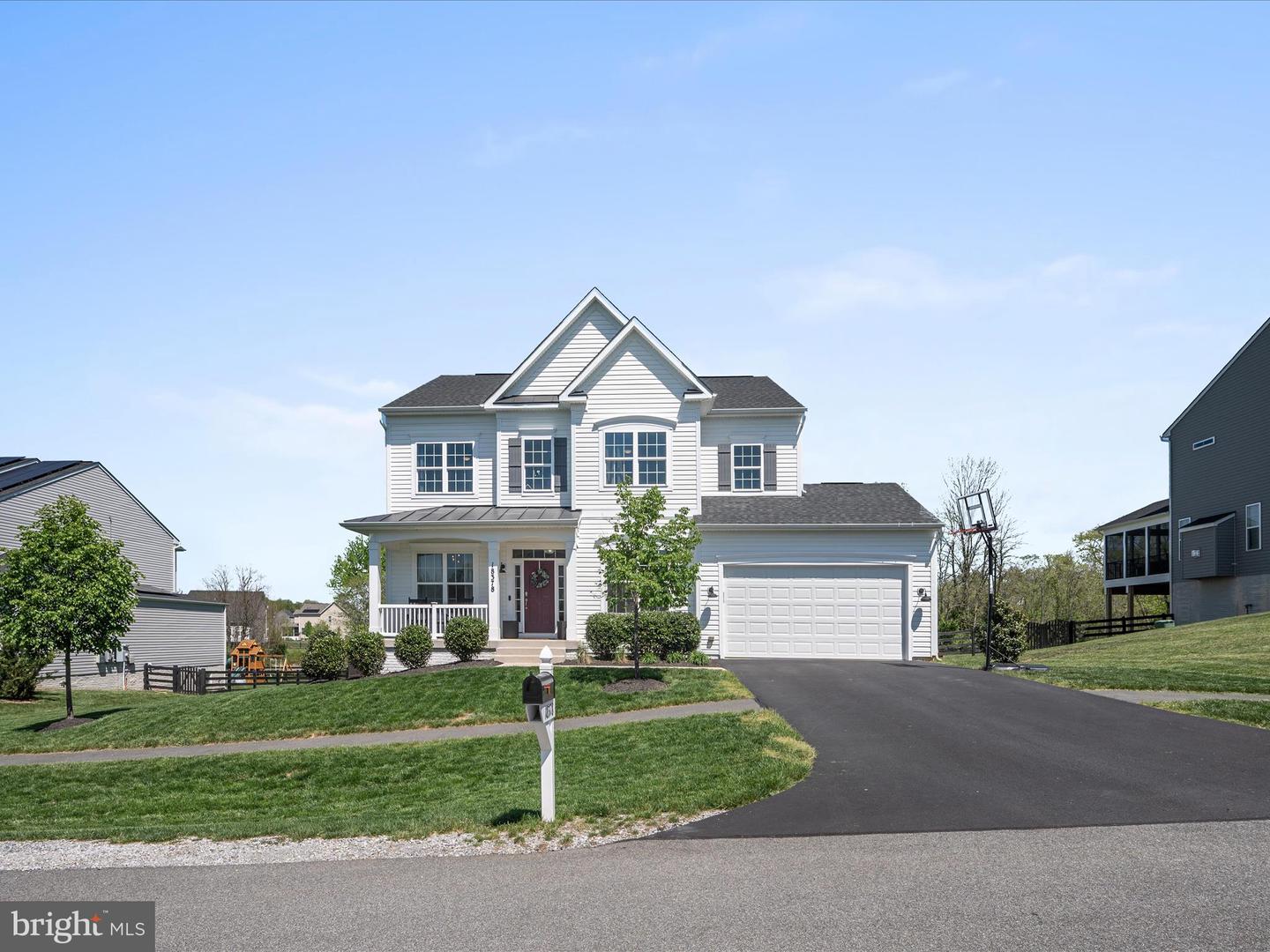 18378 GRASSYVIEW PL, ROUND HILL, Virginia 20141, 5 Bedrooms Bedrooms, ,3 BathroomsBathrooms,Residential,For sale,18378 GRASSYVIEW PL,VALO2094402 MLS # VALO2094402