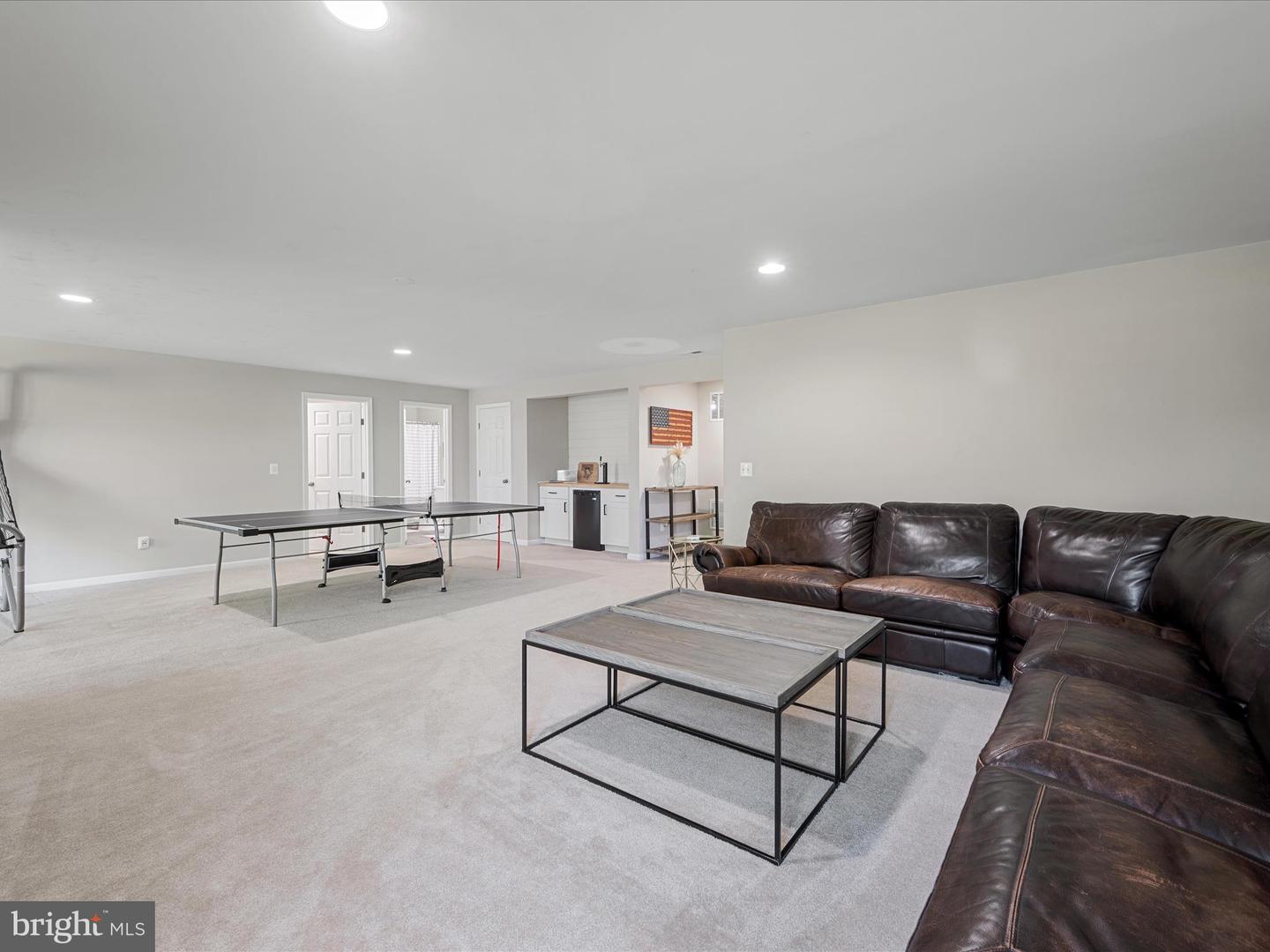18378 GRASSYVIEW PL, ROUND HILL, Virginia 20141, 5 Bedrooms Bedrooms, ,3 BathroomsBathrooms,Residential,For sale,18378 GRASSYVIEW PL,VALO2094402 MLS # VALO2094402
