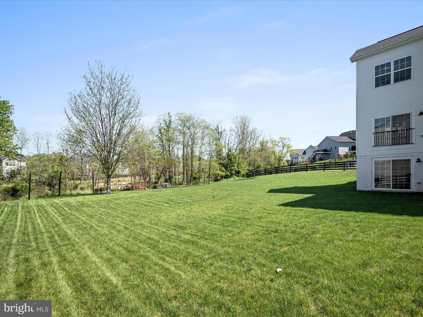 18378 GRASSYVIEW PL, ROUND HILL, Virginia 20141, 5 Bedrooms Bedrooms, ,3 BathroomsBathrooms,Residential,For sale,18378 GRASSYVIEW PL,VALO2094402 MLS # VALO2094402