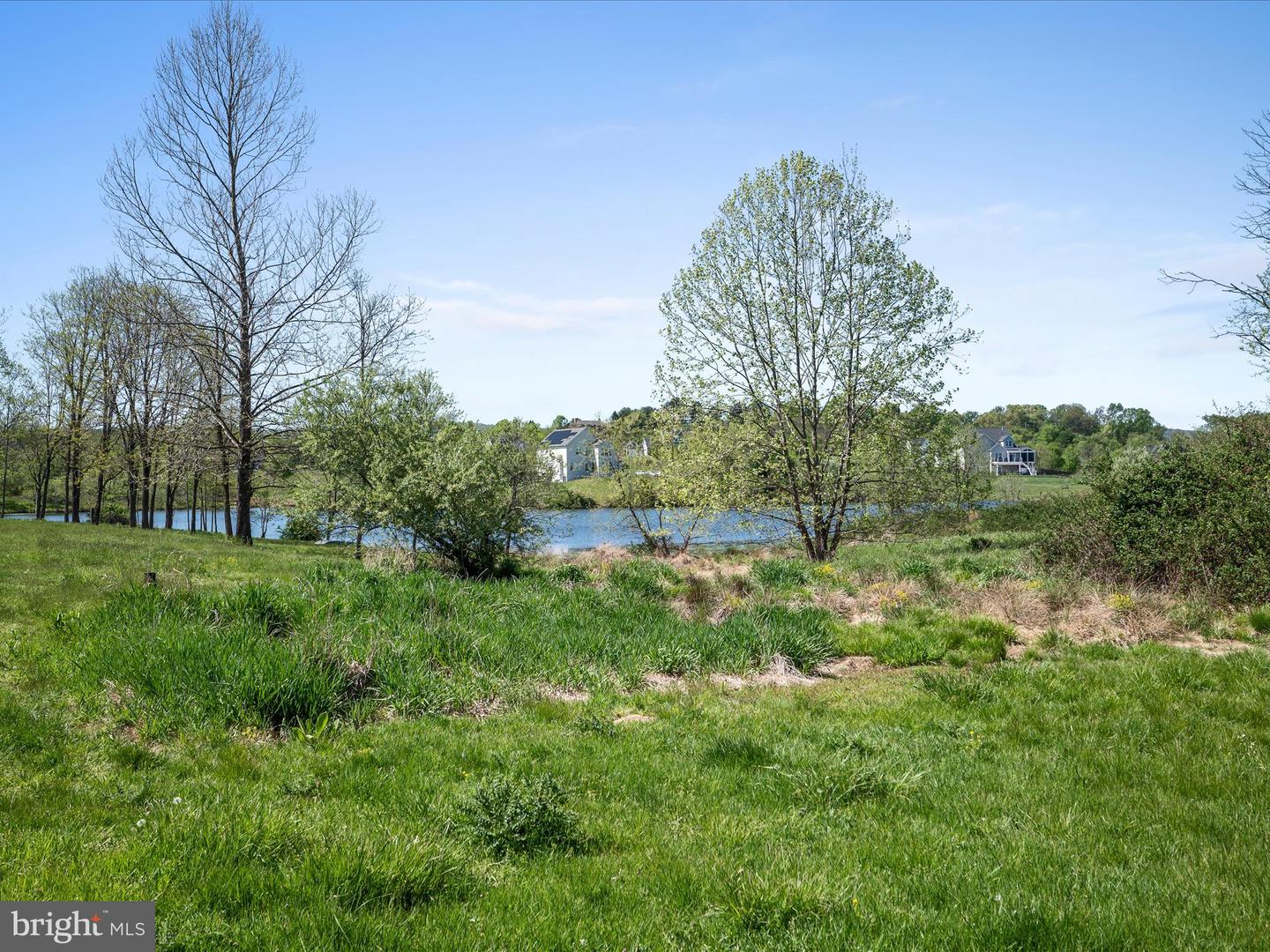 18378 GRASSYVIEW PL, ROUND HILL, Virginia 20141, 5 Bedrooms Bedrooms, ,3 BathroomsBathrooms,Residential,For sale,18378 GRASSYVIEW PL,VALO2094402 MLS # VALO2094402