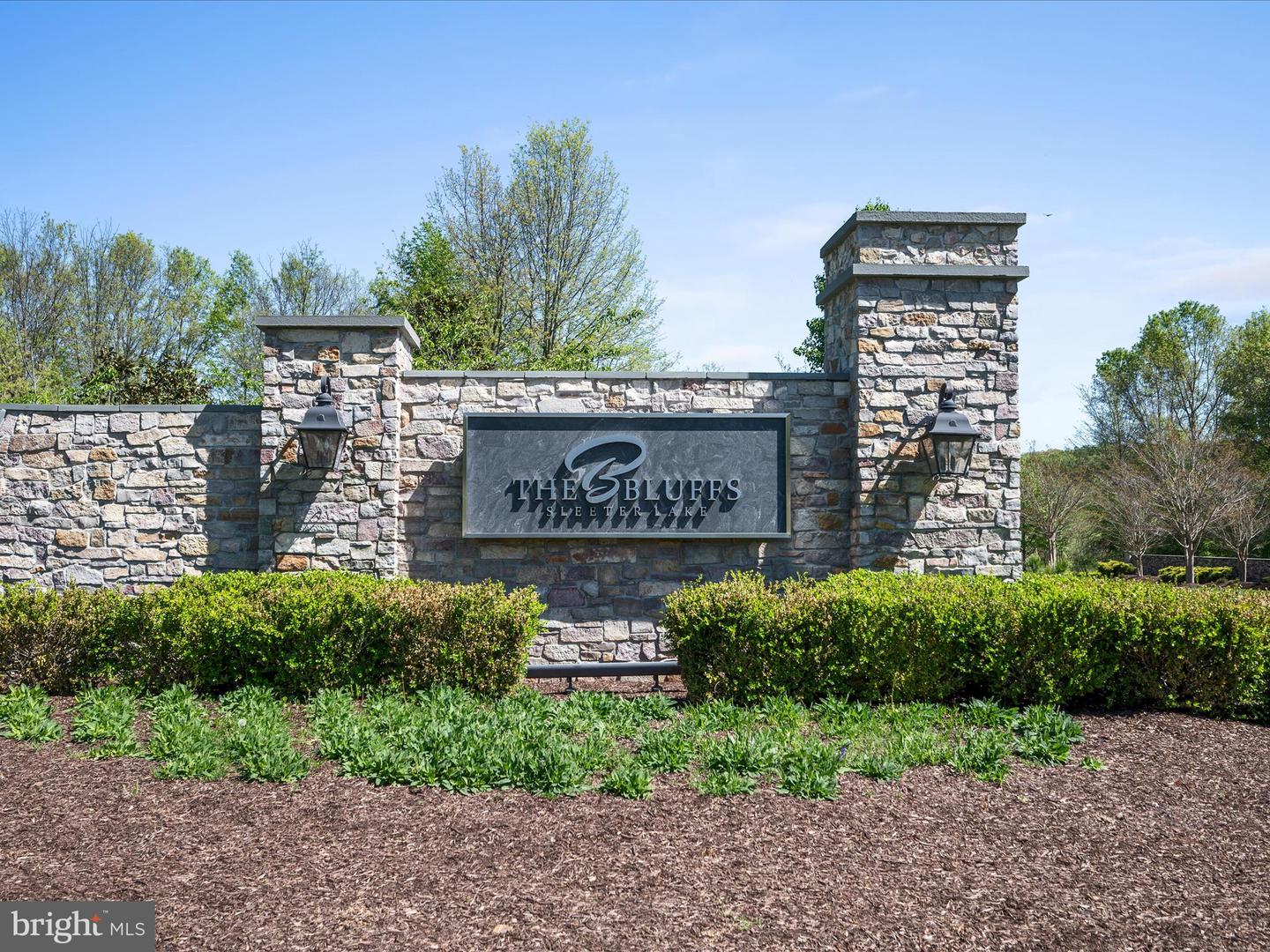 18378 GRASSYVIEW PL, ROUND HILL, Virginia 20141, 5 Bedrooms Bedrooms, ,3 BathroomsBathrooms,Residential,For sale,18378 GRASSYVIEW PL,VALO2094402 MLS # VALO2094402