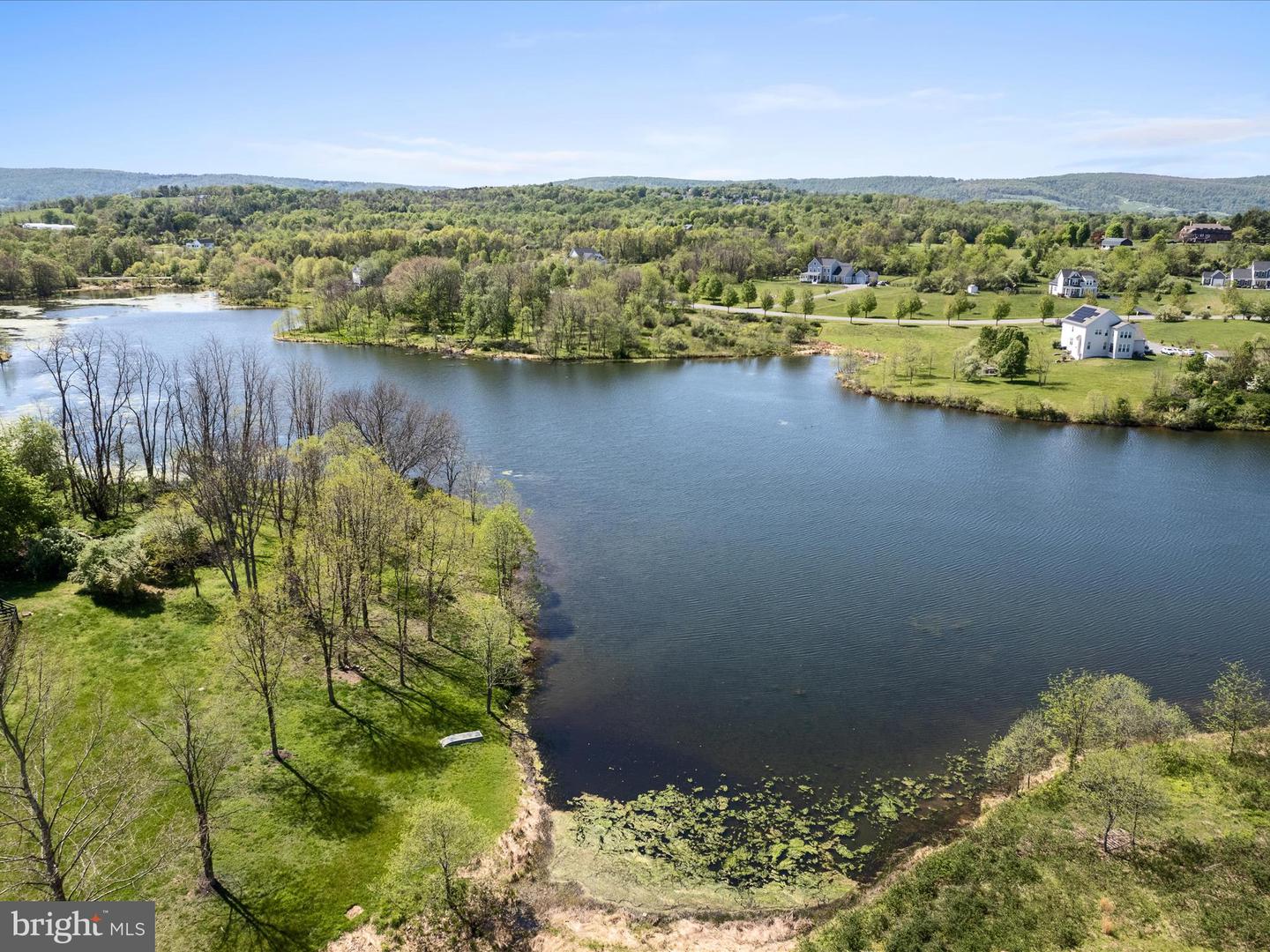 18378 GRASSYVIEW PL, ROUND HILL, Virginia 20141, 5 Bedrooms Bedrooms, ,3 BathroomsBathrooms,Residential,For sale,18378 GRASSYVIEW PL,VALO2094402 MLS # VALO2094402