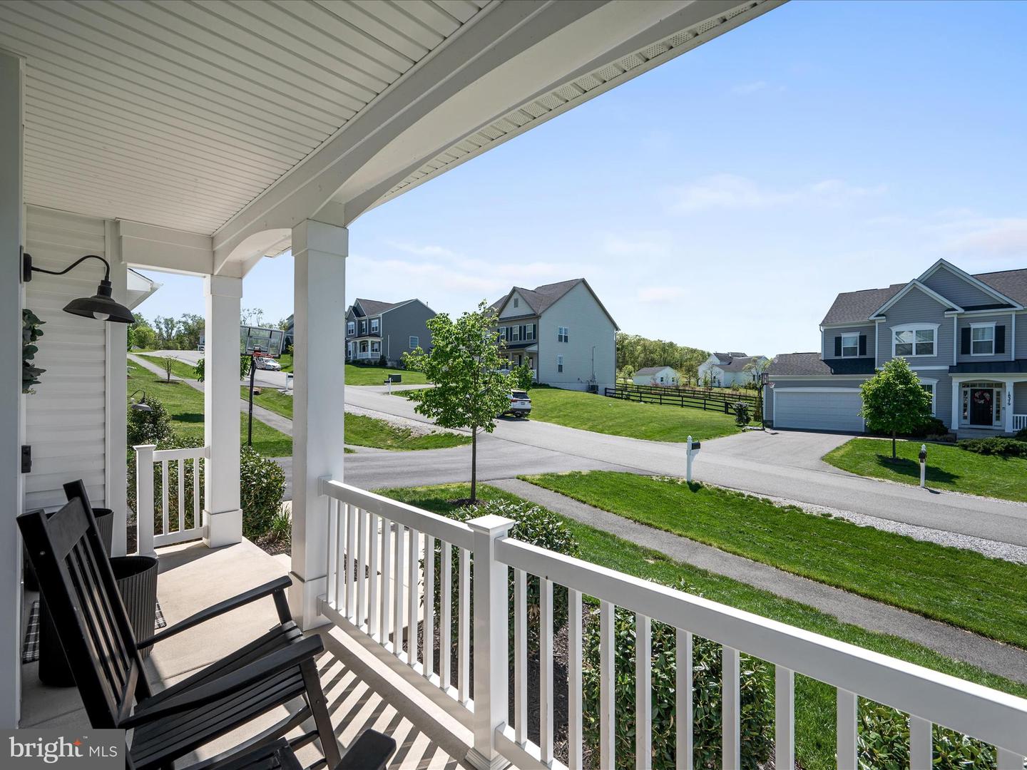 18378 GRASSYVIEW PL, ROUND HILL, Virginia 20141, 5 Bedrooms Bedrooms, ,3 BathroomsBathrooms,Residential,For sale,18378 GRASSYVIEW PL,VALO2094402 MLS # VALO2094402