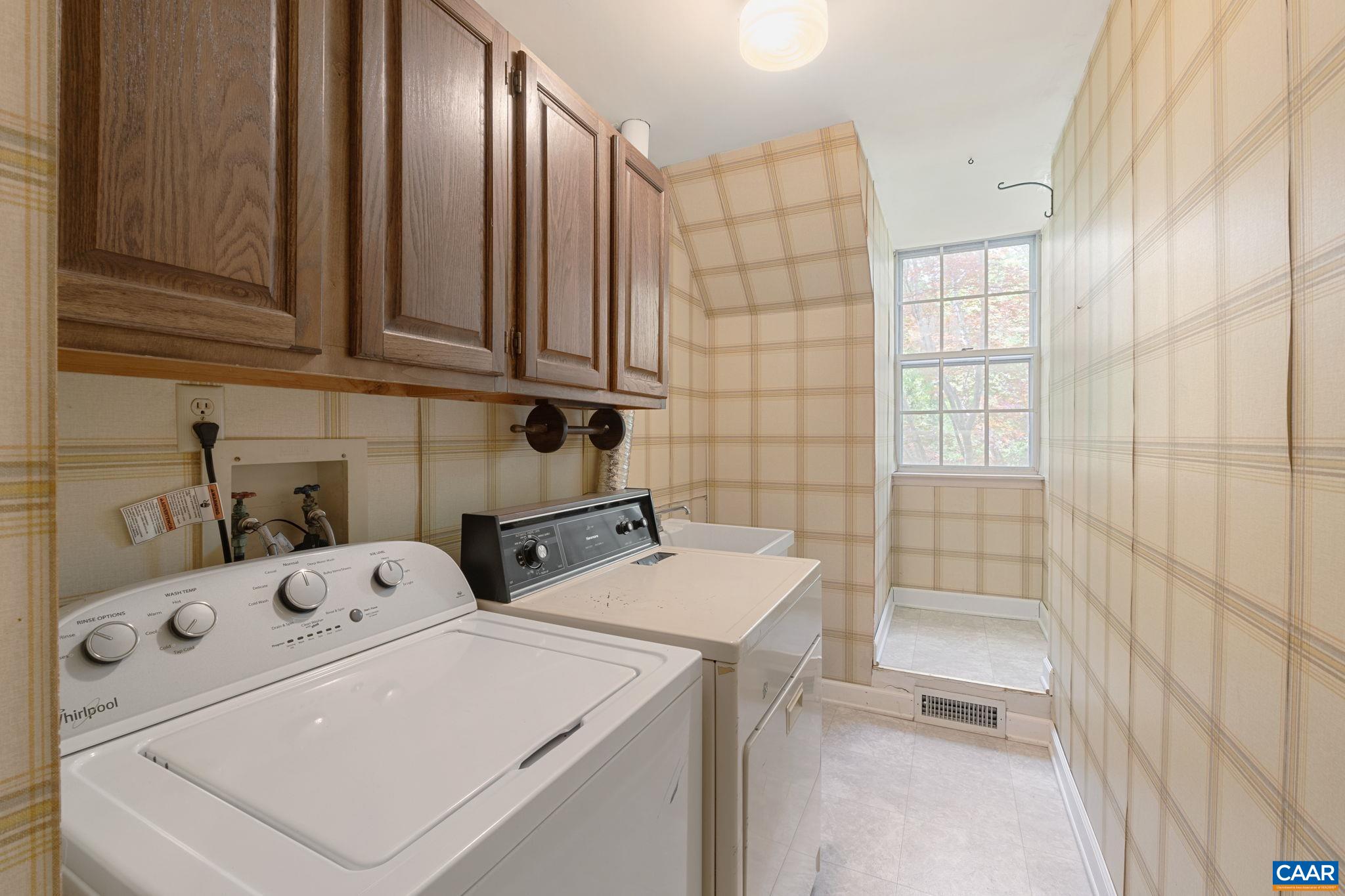 995 OWENSVILLE RD, CHARLOTTESVILLE, Virginia 22901, 4 Bedrooms Bedrooms, ,3 BathroomsBathrooms,Residential,995 OWENSVILLE RD,663939 MLS # 663939