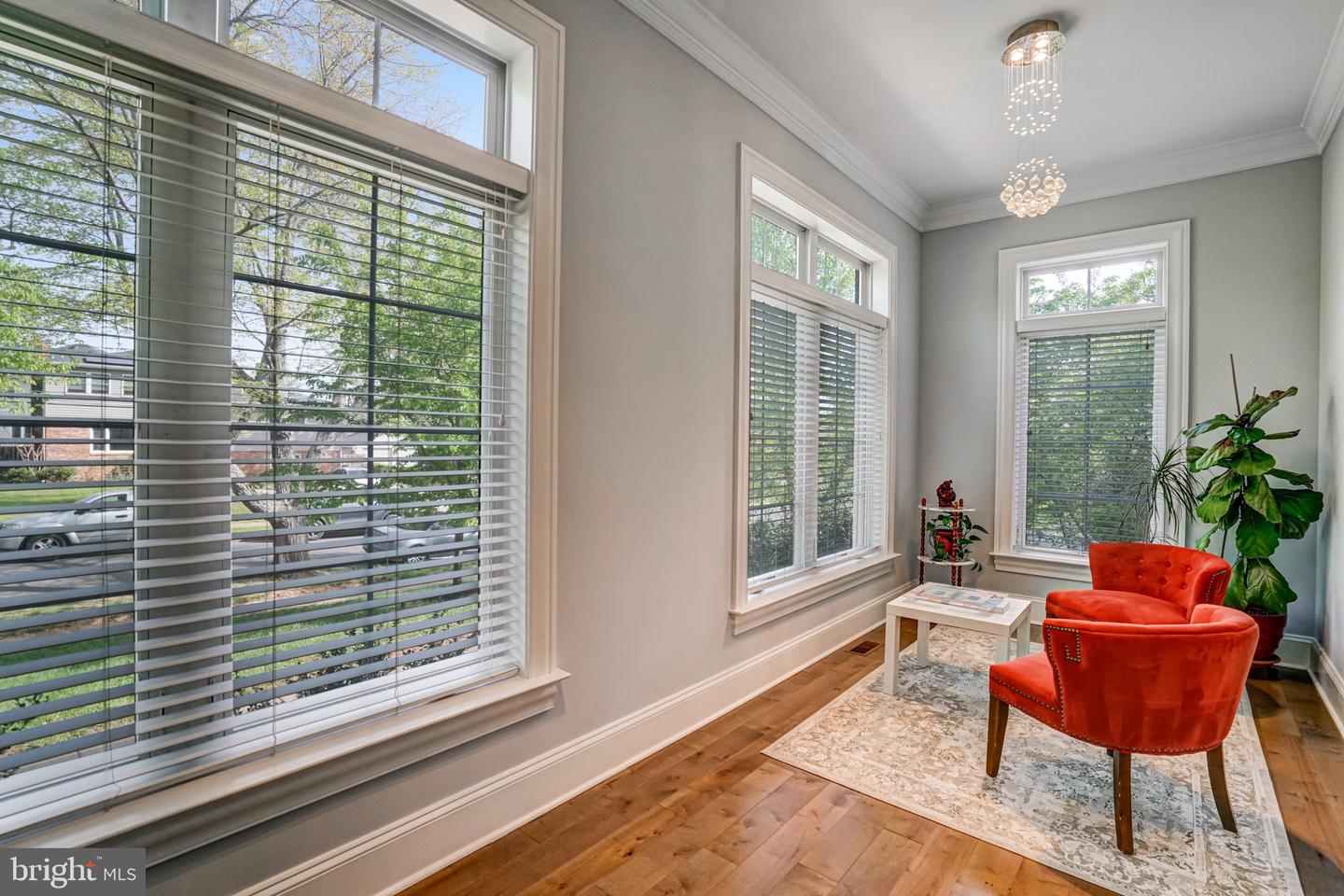 1712 LINWOOD PL, MCLEAN, Virginia 22101, 5 Bedrooms Bedrooms, ,6 BathroomsBathrooms,Residential,For sale,1712 LINWOOD PL,VAFX2235334 MLS # VAFX2235334