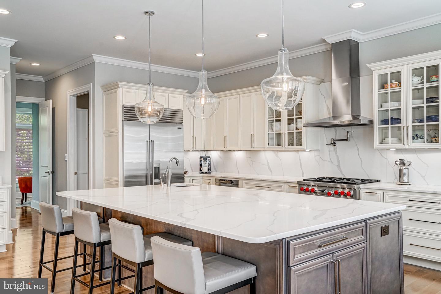 1712 LINWOOD PL, MCLEAN, Virginia 22101, 5 Bedrooms Bedrooms, ,6 BathroomsBathrooms,Residential,For sale,1712 LINWOOD PL,VAFX2235334 MLS # VAFX2235334