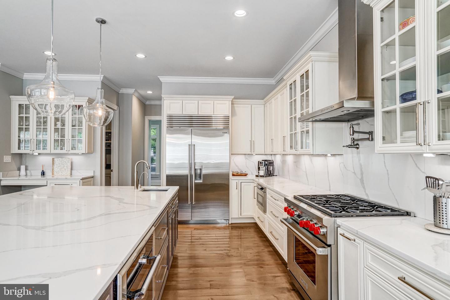 1712 LINWOOD PL, MCLEAN, Virginia 22101, 5 Bedrooms Bedrooms, ,6 BathroomsBathrooms,Residential,For sale,1712 LINWOOD PL,VAFX2235334 MLS # VAFX2235334